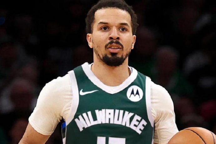 科尔·安东尼新赛季身披50号，传承父亲荣耀